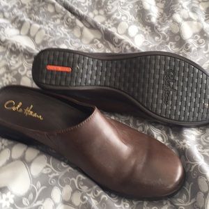 excellent condition worn one cole haan clogs